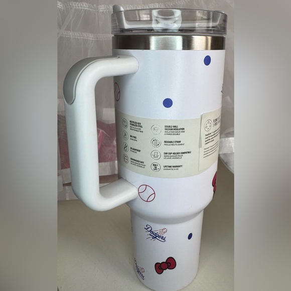 Stanley White Blue 40oz Tumbler ‼️Dodgers World Series Champion 2025‼️ - Picture 4 of 7